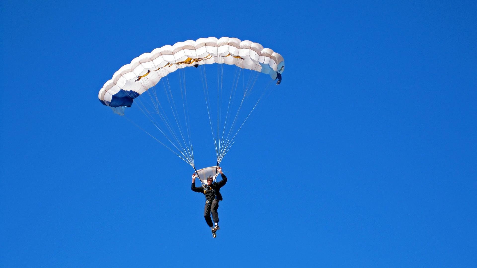 “公园管理处统一步行巡园日” 同时完成巡检与运动